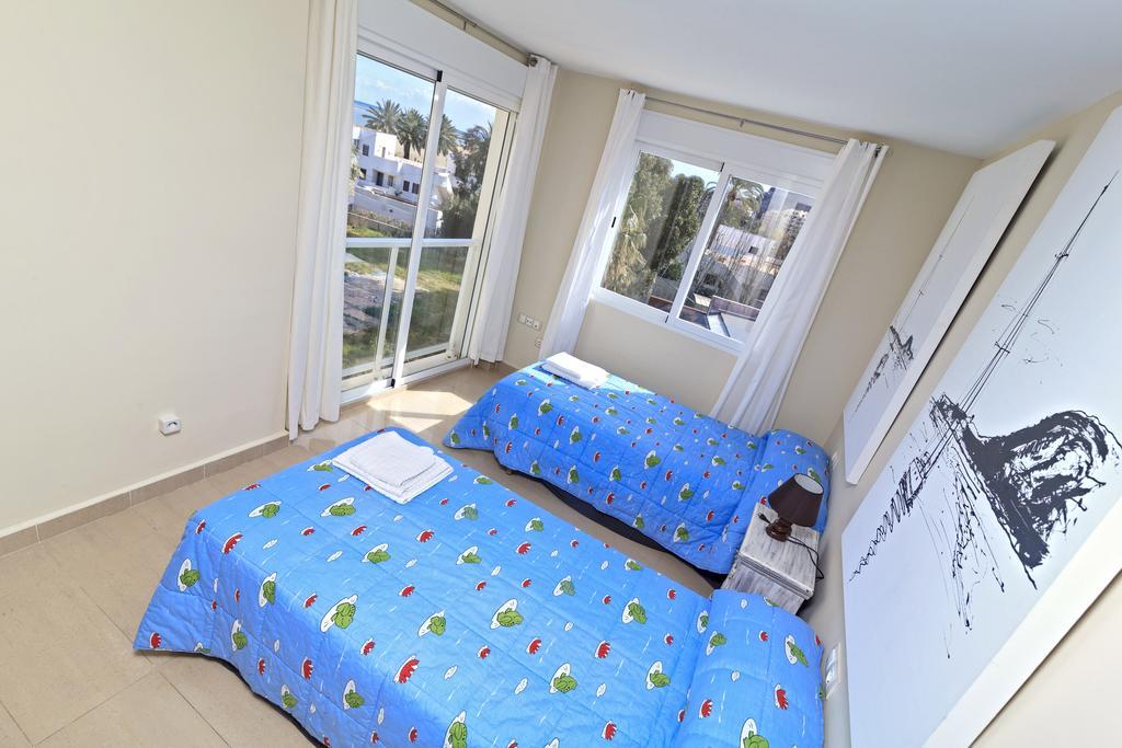 Apartamentos Carlton Vyb Дения Екстериор снимка