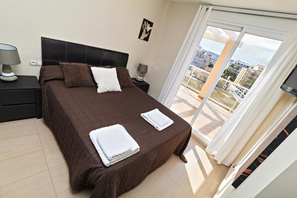 Apartamentos Carlton Vyb Дения Екстериор снимка