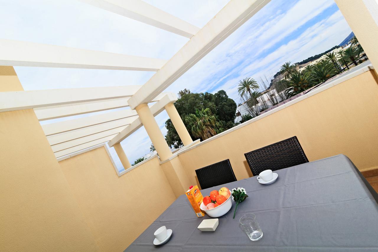 Apartamentos Carlton Vyb Дения Екстериор снимка
